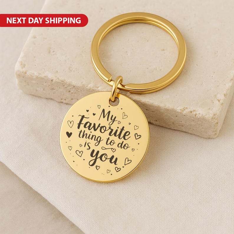 Personalized Couple Keychain, Engraved Stainless Steel Round Keyring, Custom Name Date Gift for Anniversary, Wedding Valentine Keyring